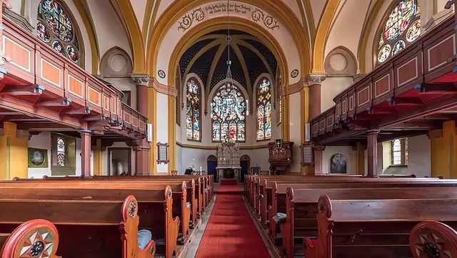 Blick zum Altar | Foto: NoRud, CC BY-SA 4.0, https://commons.wikimedia.org/w/index.php?curid=124954168