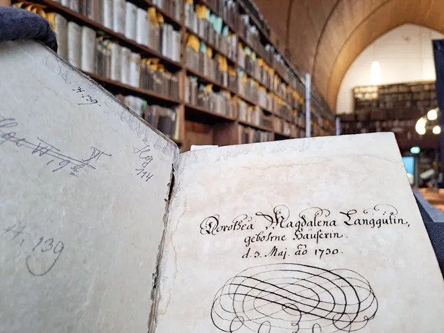 Die "Thornische Chronik" mit einer Widmung von Dorothea Magdalena Langguth | Foto:  Bibliothek desEv. Ministeriums/Constanze Schaller