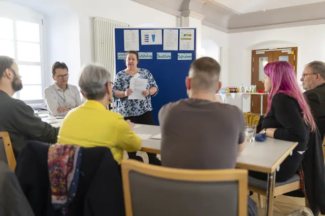 Im Rahmen der Konferenz tauschten sich die Teilnehmenden auch zum Thema Arbeitsschutz aus. | Foto: Paul-Philipp Braun