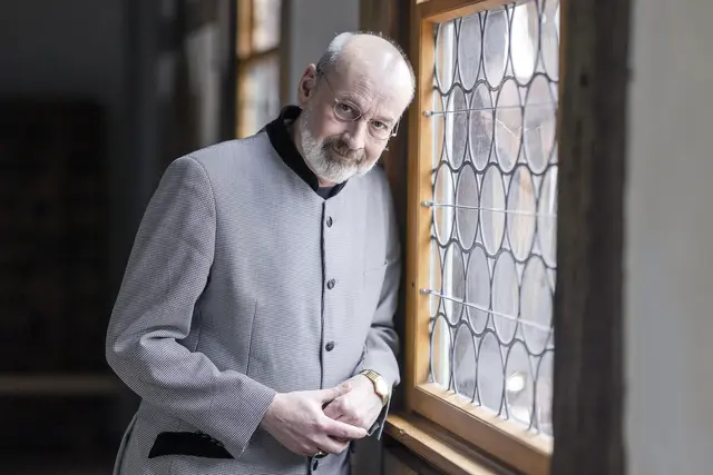 Burghauptmann und Baumanager: Die Schwerpunkte seiner Arbeit in den kommenden Jahren sieht Martin Eberle vor allem in der Sanierung des Palas und der Burgschenke. | Foto: Paul-Philipp Braun 