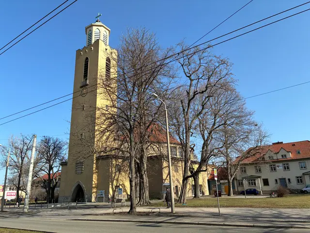 Wegen der Bausicherheit darf gegenwärtig das Kirchenschiff der Erfurter Lutherkirche nicht genutzt werden. | Foto: Angelika Reiser-Fischer