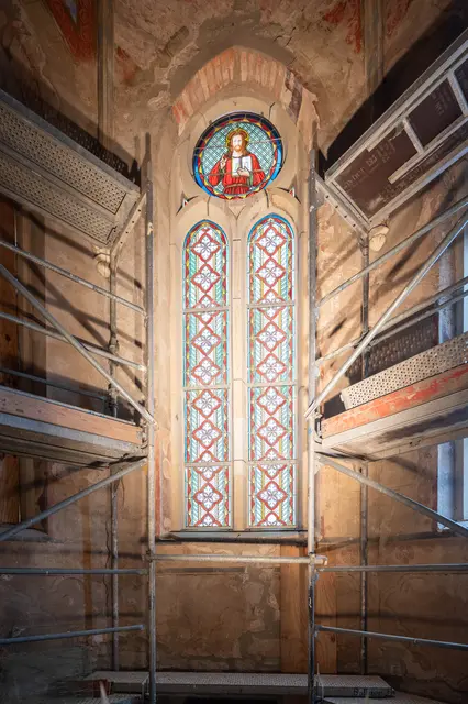 Die filigranen Glasarbeiten werden aktuell in einer Quedlinburger Fachwerkstatt instand gesetzt. | Foto: Matthias Frank Schmidt
