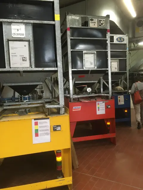 Die Farbtanks – Gelb, Magenta, Cyan und Schwarz (hier nicht im Bild) | Foto: Gerlint Buchwald