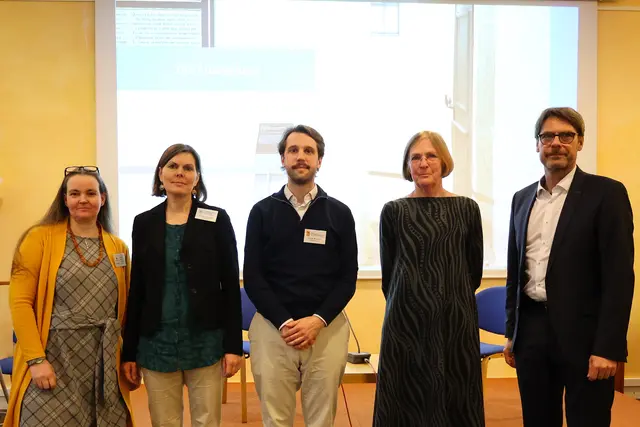 Die Ausstellungsmacher:
Susanne Riemer-Ranscht (LISA)
Annelie Hollmann (Evangelische Akademie)
Simon Rumlich (ConAct)
Kuratorin Maren Krüger 
Christoph Maier (Evangelische Akademie) | Foto: Thomas Nawrath