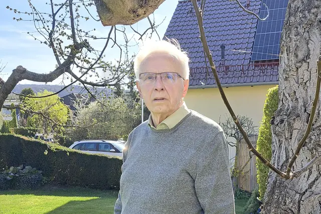 Hans Joachim Nowatzky: Seit den 1970er-Jahren ist die Erfurter Reglergemeinde ein Ankerpunkt für ihn.  | Foto: Constanze Alt