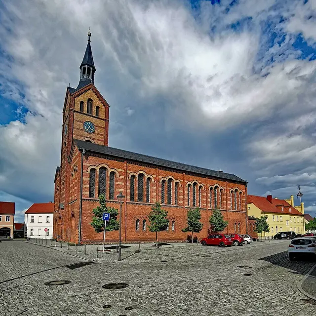 Stadtpfarrkirche Peitz | Foto: PaulT, CC BY-SA 4.0, https://commons.wikimedia.org/w/index.php?curid=105715093