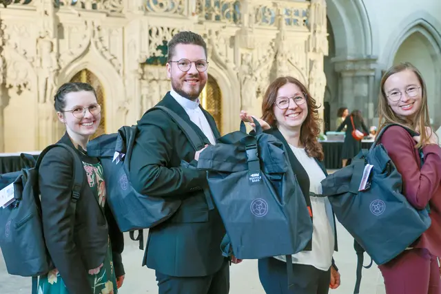 Frisch ordiniert - bereit für den Einsatz im Verkündigungsdienst der EKM. | Foto: Viktoria Kühne