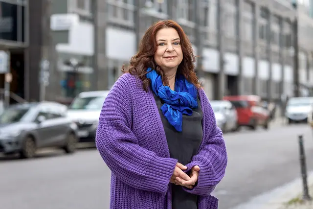 Annett Gröschner wurde 1964 in Magdeburg geboren. Die Stadt ihrer Kindheit prägt auch ihren Roman. | Foto: ZDF/Andreas Pein