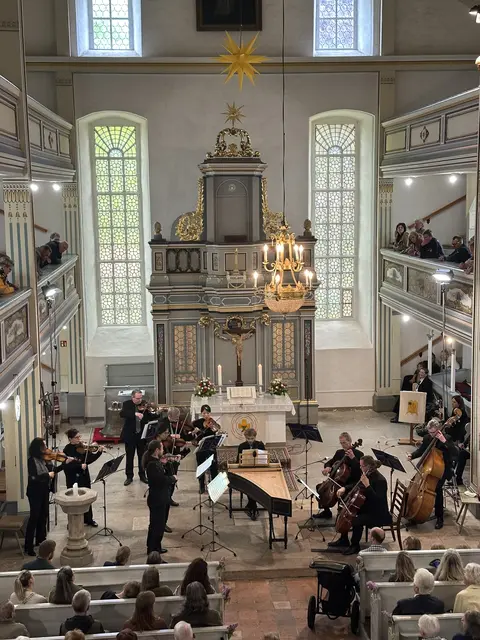 Das Barockensemble der Philharmonie präsentierte unter der Leitung von Alexej Barchevitch Werke von Antonio Vivaldi. | Foto: Susanne Körber