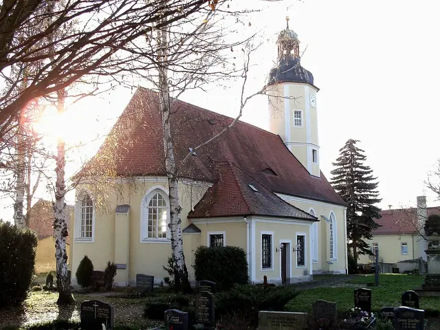 Kreuzkirche Störmthal | Foto: Jwaller, CC BY-SA 3.0, https://commons.wikimedia.org/w/index.php?curid=17455891