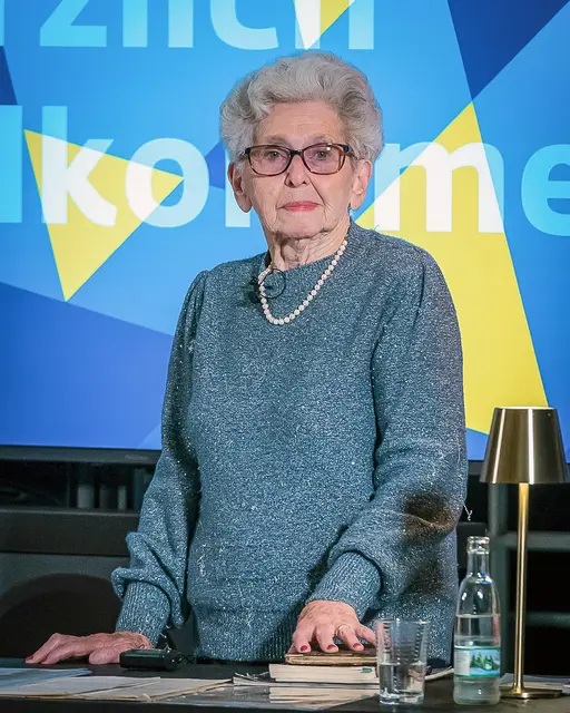 Zeitzeugengespräch: Lady Milena Grenfell-Baines berichtet am 6. Okto-ber über ihre Erfahrungen während des Holocaust. | Foto: Stefan Kranz