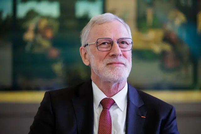 Sachsen-Anhalts Kulturminister Rainer Robra ist die Bewahrung der Welterbestätten ein besonderes Anliegen. | Foto: epd-bild/Jens Schlueter