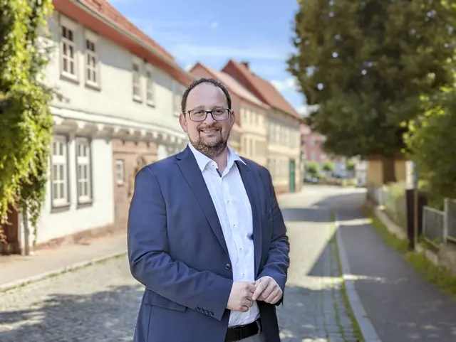 Thadäus König ist seit 2019 Abgeordneter im Thüringer Landtag. Der 44-Jährige aus Heilbad Heiligenstadt studierte in Jena und Tartu (Estland) Politikwissenschaft. Anschließend war er einige Jahre Geschäftsführer des Kolping-Bildungswerks in Erfurt, das sich für benachteiligte Jugendliche einsetzt. | Foto: Beatrix Heinrichs