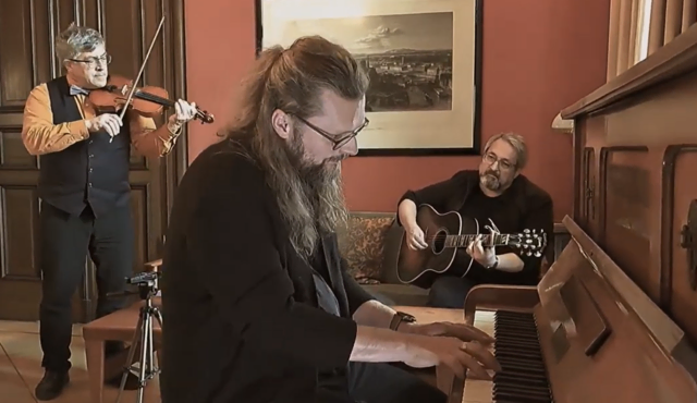 Simon Becker feat. Friedrich Kramer &amp; Mitch Schlüter | Foto: Video- und Musikrechte: S. Becker