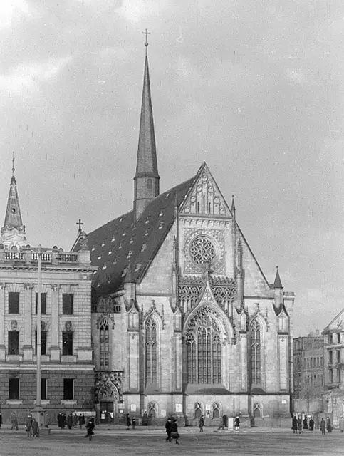 Dokumentiert im Buch als eine von 63 in der DDR gesprengten Kirchen: die Paulinerkirche zu Leipzig | Foto: Deutsche Fotothek‎, CC BY-SA 3.0 de, https://commons.wikimedia.org/w/index.php?curid=6535351