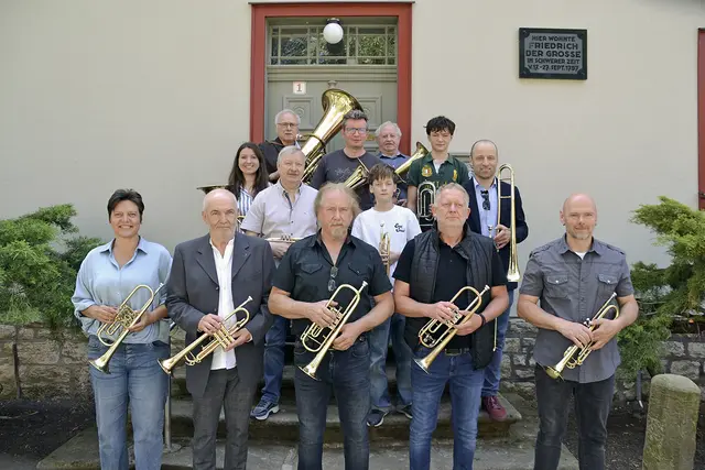 Angestimmt: Der Kersplebener Posaunenchor besteht seit 80 Jahren. | Foto: Conny Mauroner