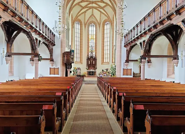 Blick zum Altar | Foto: Subbass1, CC BY-SA 4.0, https://commons.wikimedia.org/w/index.php?curid=110495483