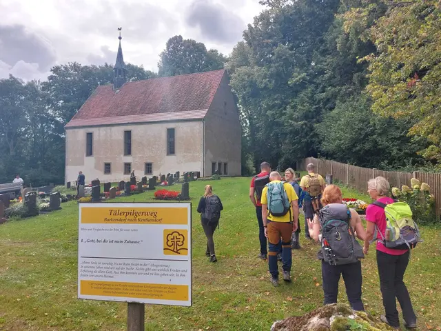 Archivbild einer Pilgerwanderung der Thüringer Polizei  | Foto: Benjamin Stark