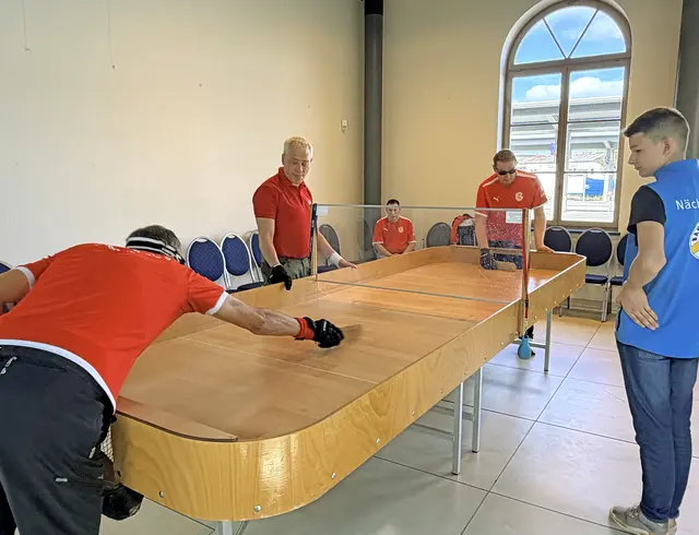 Dunkle Brillen sorgen für Lichtgleichtheit bei den Sportlern. | Foto: Uwe Kraus