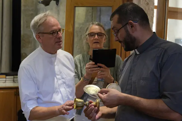 Kirchenpräsident Wolkenhauer in Thalita Kumi.  | Foto: Foto: Gerd Herzog