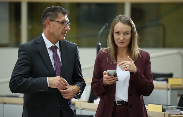 Die "Königsmacher" im neuen Landtag: Thomas Schulze und Claudia Wittig vom BSW, als der Landtag von Sachsen-Anhalt erstmals seit der Landtagswahl zusammentrat. | Foto: epd-bild/Ronny Hartmann