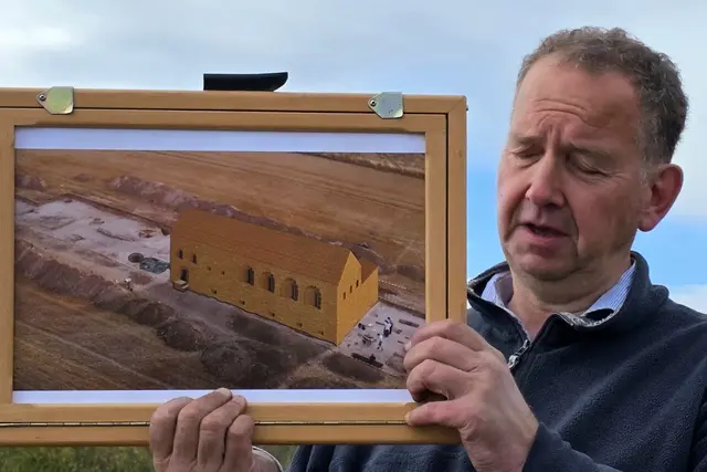 Die Ausgräber um Felix Biermann fanden auf dem Areal der eimstigen Königspfalz Helfta auch Fundamentmauern des königlichen Palastes aus der Zeit Ottos I.