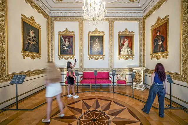 Ahnengalerie: Die neue Dauerausstellung stellt das Schloss als politischen Ort der Weimarer Klassik sowie den Einfluss der hier wirkenden Personen vor. | Foto: Klassik Stiftung/Thomas Müller