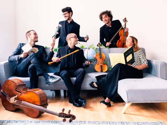 Salon Violet | Foto: Helge Carstens